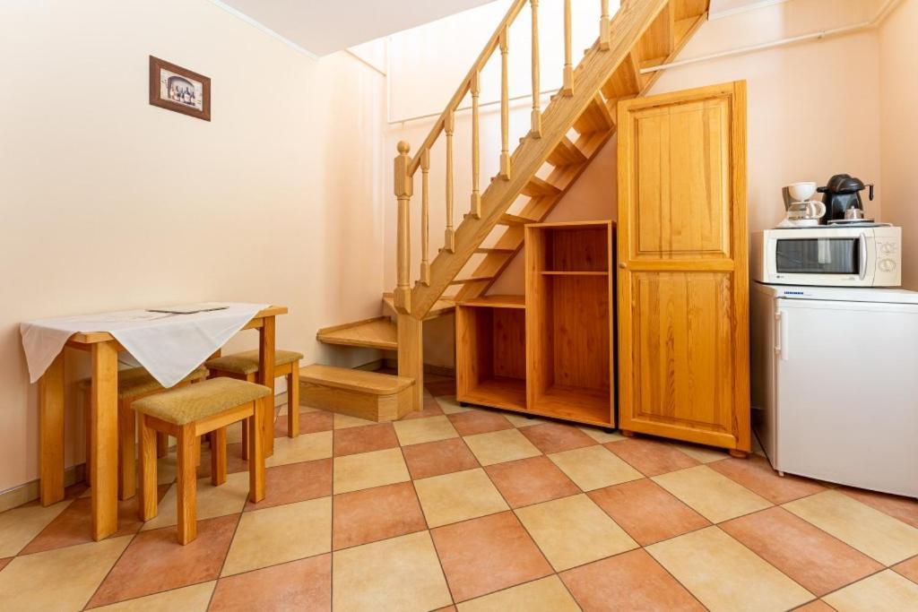 Varazsko Apartman Gyula Exterior photo